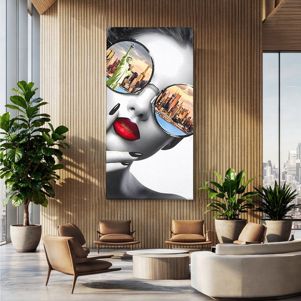 Tablou canvas cu tablou canvas cu portret femeie ochelari, fara rama, pe sasiu de lemn, pe perete intr-un birou